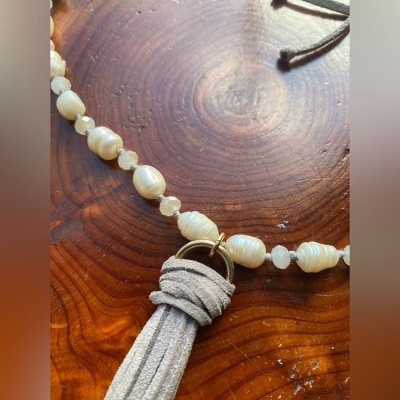 Natural Freshwater Pearl Necklace - Picture 9 of 12